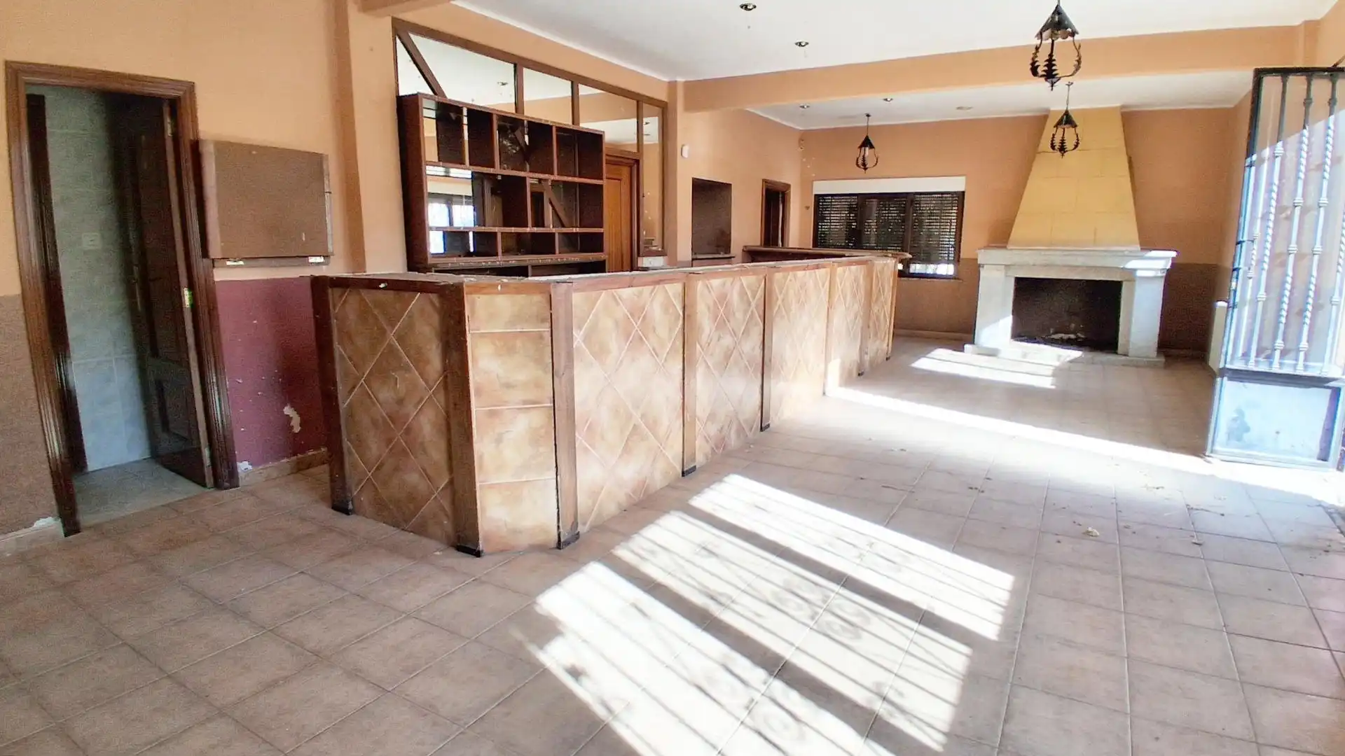 Commercial properties for sale in Vecinos