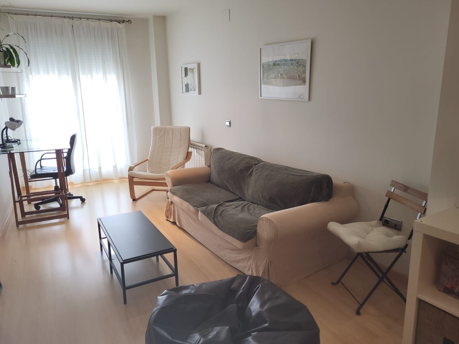 Sala d'estar de Apartament de lloguer en Badajoz Capital amb Aire condicionat, Calefacció i Parquet