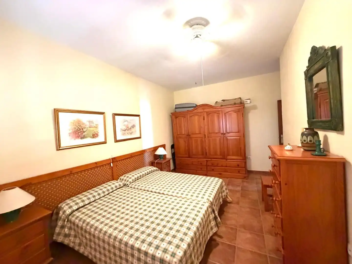 Dormitori de Casa o xalet en venda en Antequera amb Jardí privat, Terrassa i Traster