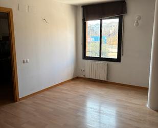 Bedroom of Flat to rent in Rubí  with Heating, Parquet flooring and Oven