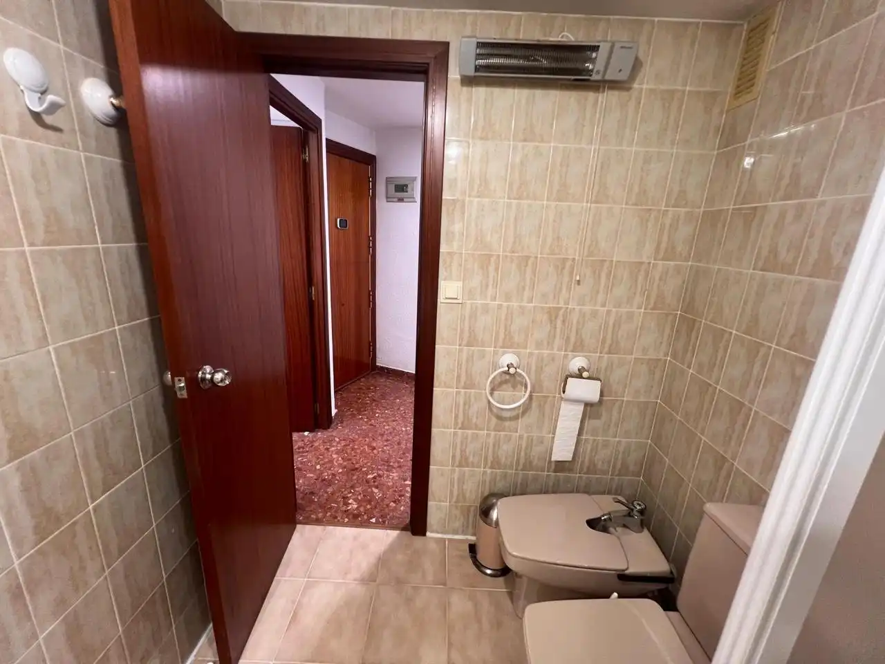 Habitació a calle de Torrevella, La Raïosa