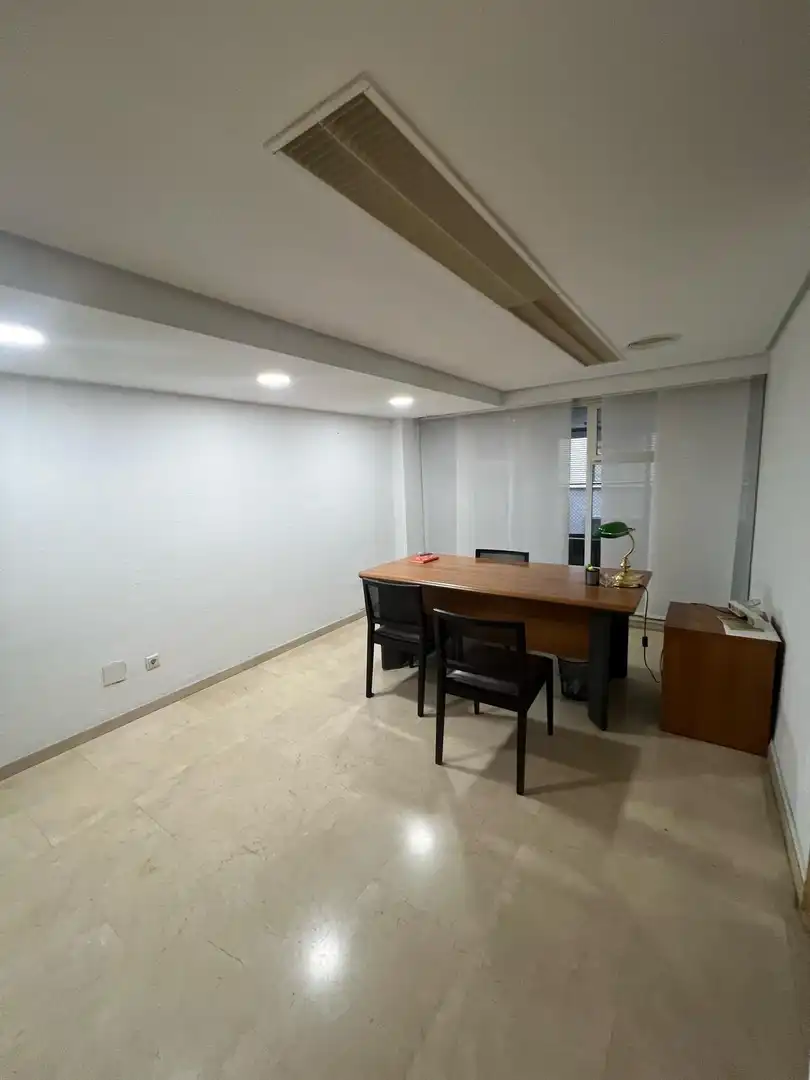 Local comercial en venda a Centro, imagen 5