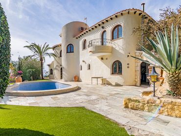 Villa con piscina in vendita a Altea ciudad