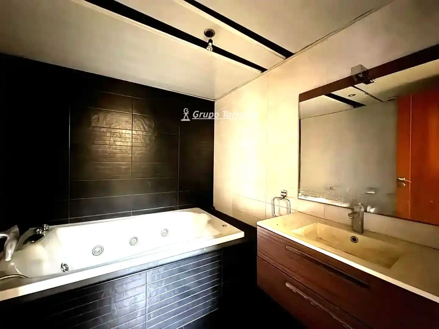 Duplex con ascensore in vendita a Quatre, imagen 7
