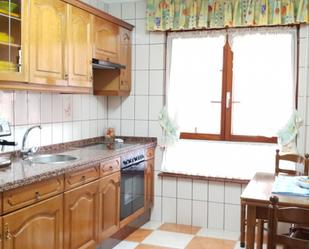 Cuina de Pis en venda en Avilés amb Calefacció, Parquet i Terrassa