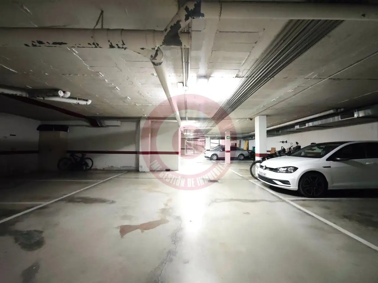 Parking de Piso en venta en Vélez-Málaga con Aire acondicionado y Terraza