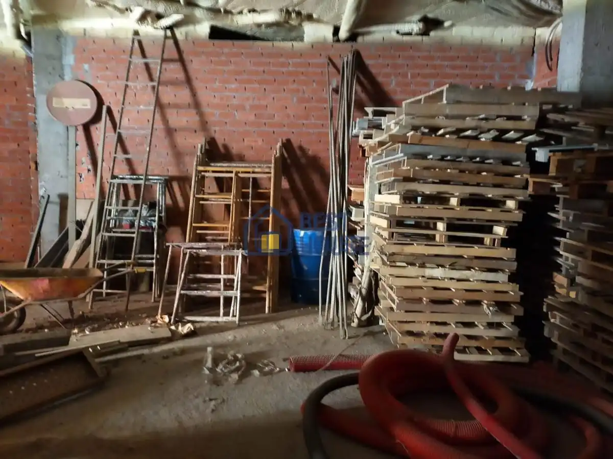 Local comercial en venda a Casco Antiguo, imagen 4