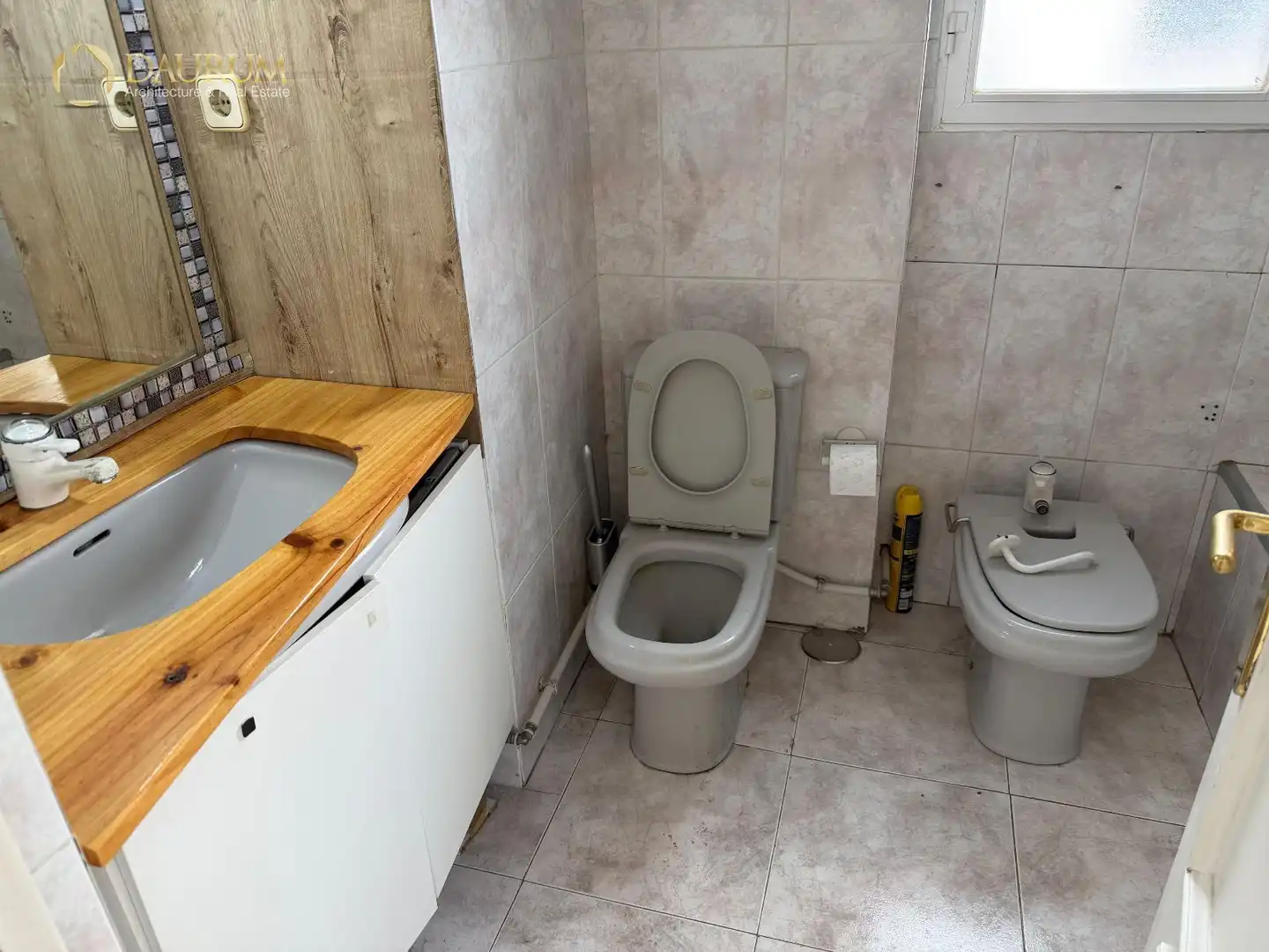 Bathroom of Attic for sale in Madrid  with Heating and Terrace