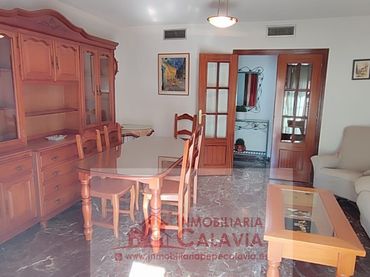 Pis amb balcó de lloguer a Hospital