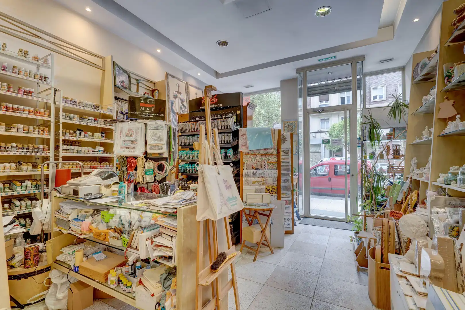 Local en venta en Vitoria - Gasteiz con Aire acondicionado