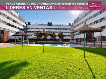 Pis amb piscina en venda a Calle MARIANO BENLLIURE
