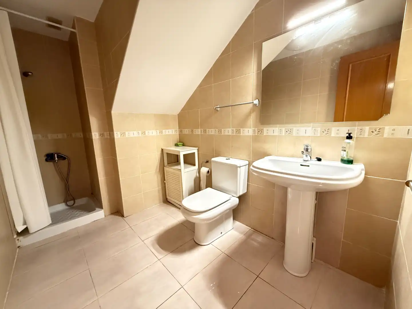 Baño de Casa adosada de alquiler en Moncofa con Terraza, Horno y Lavadora