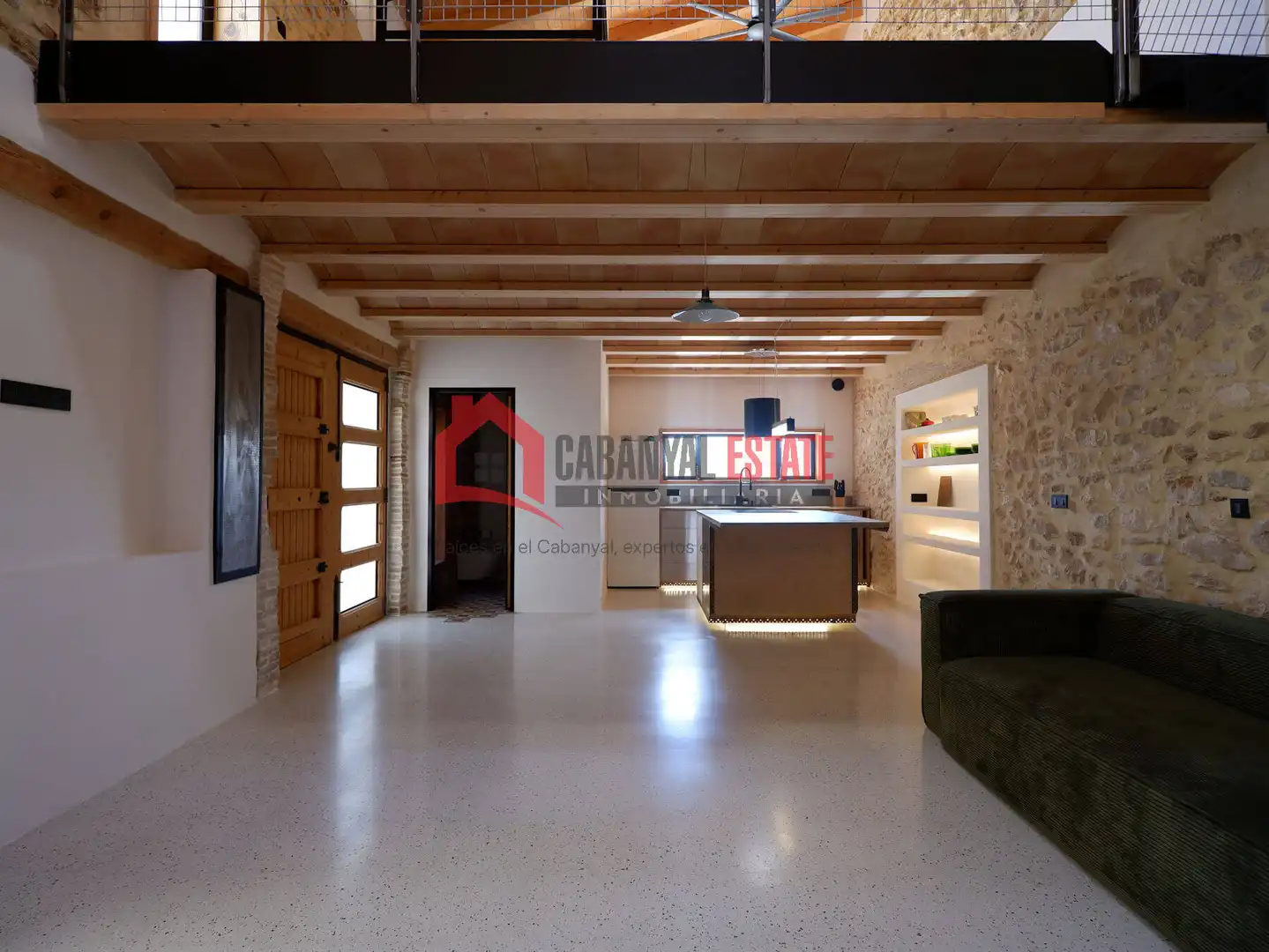 Houses for sale in Valencia  with Air Conditioner and Heating