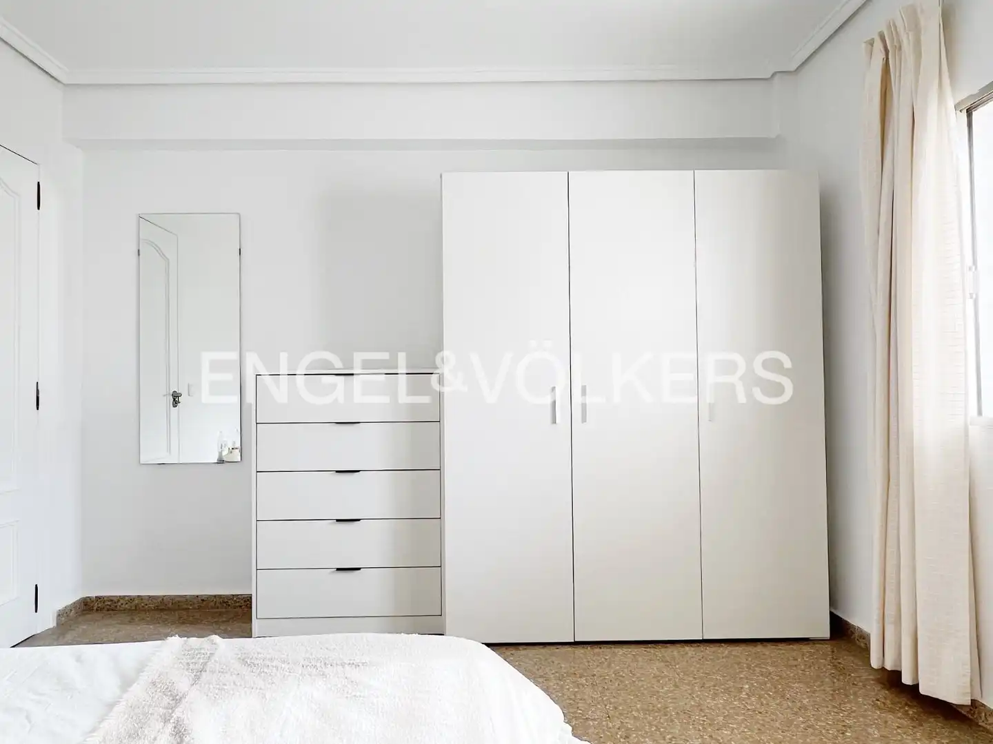 Habitación de Piso de alquiler en Valencia con Calefacción