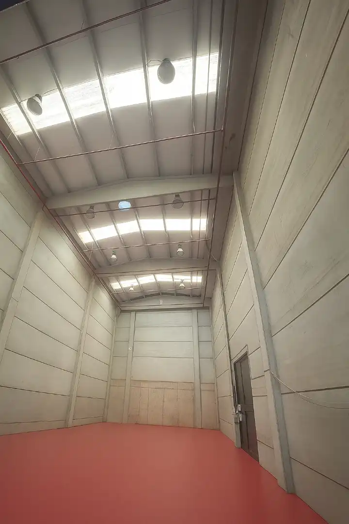 Industrial building for sale in Cervelló, imagen 3