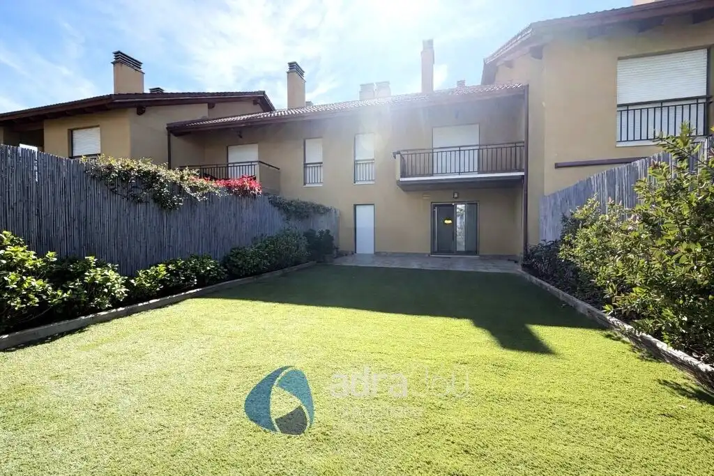 Garden of Flat for sale in Sojuela  with Heating, Private garden and Storage room