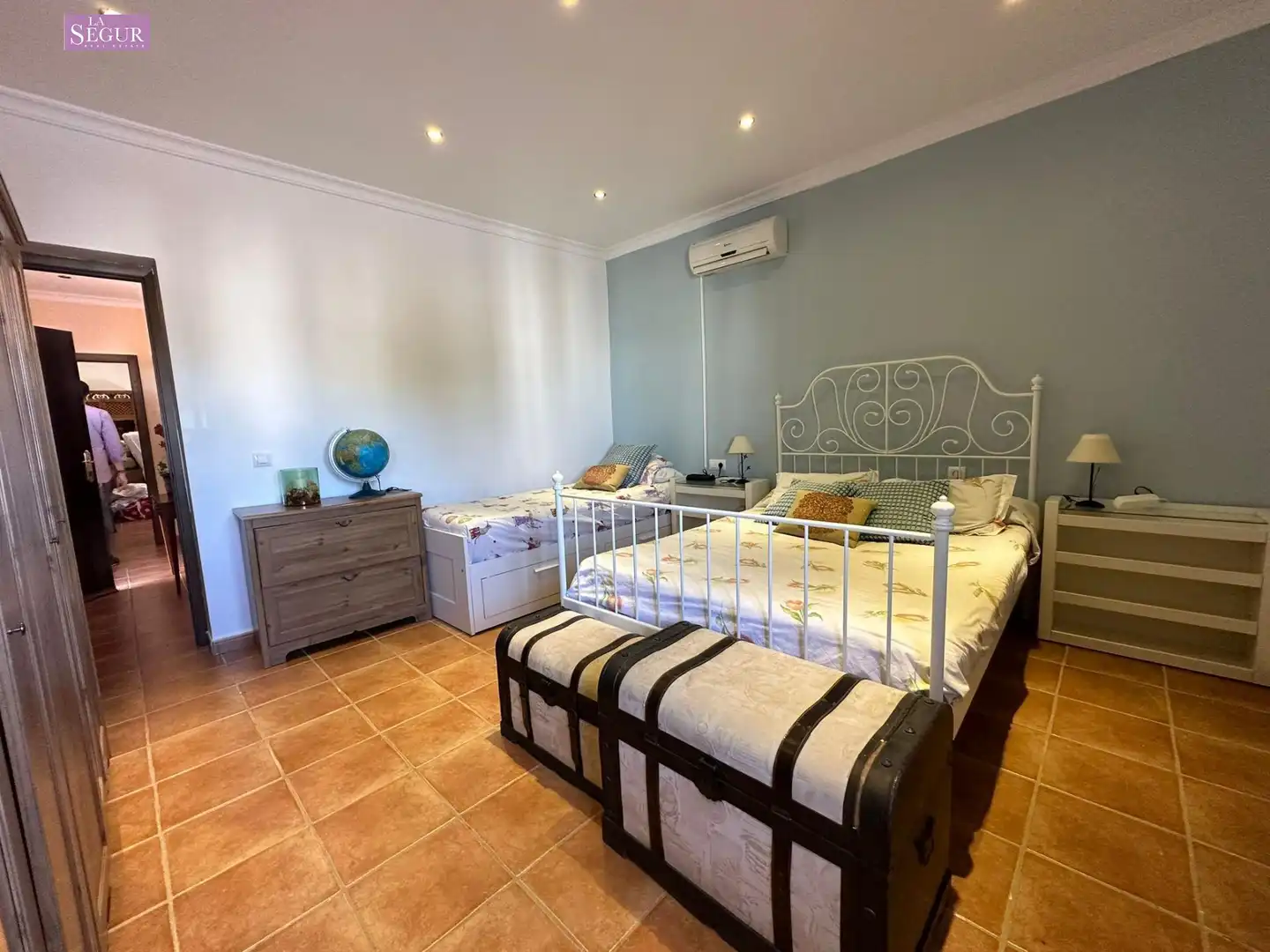 Habitación de Casa o chalet en venta en Conil de la Frontera con Aire acondicionado, Jardín privado y Terraza