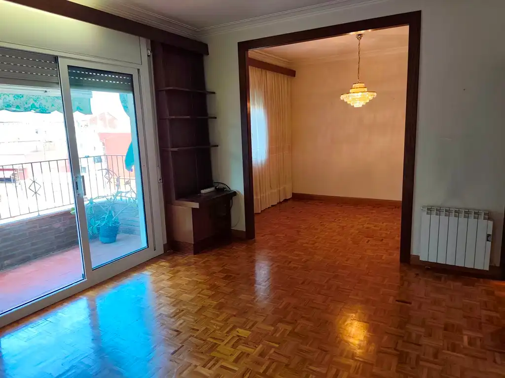 Sala d'estar de Pis en venda en Barcelona amb Aire condicionat, Calefacció i Jardí privat