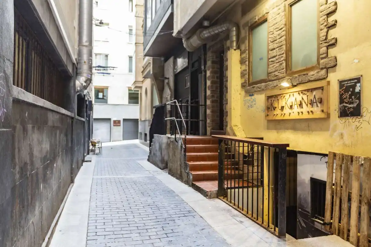 Vista exterior de Local en venta en Zarautz con Aire acondicionado