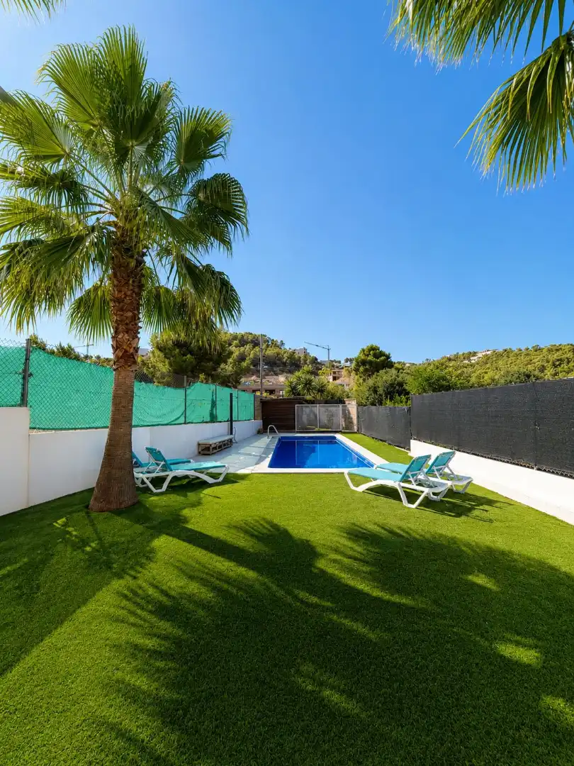 Piscina de Casa o chalet en venta en Sant Pere de Ribes con Aire acondicionado, Calefacción y Jardín privado