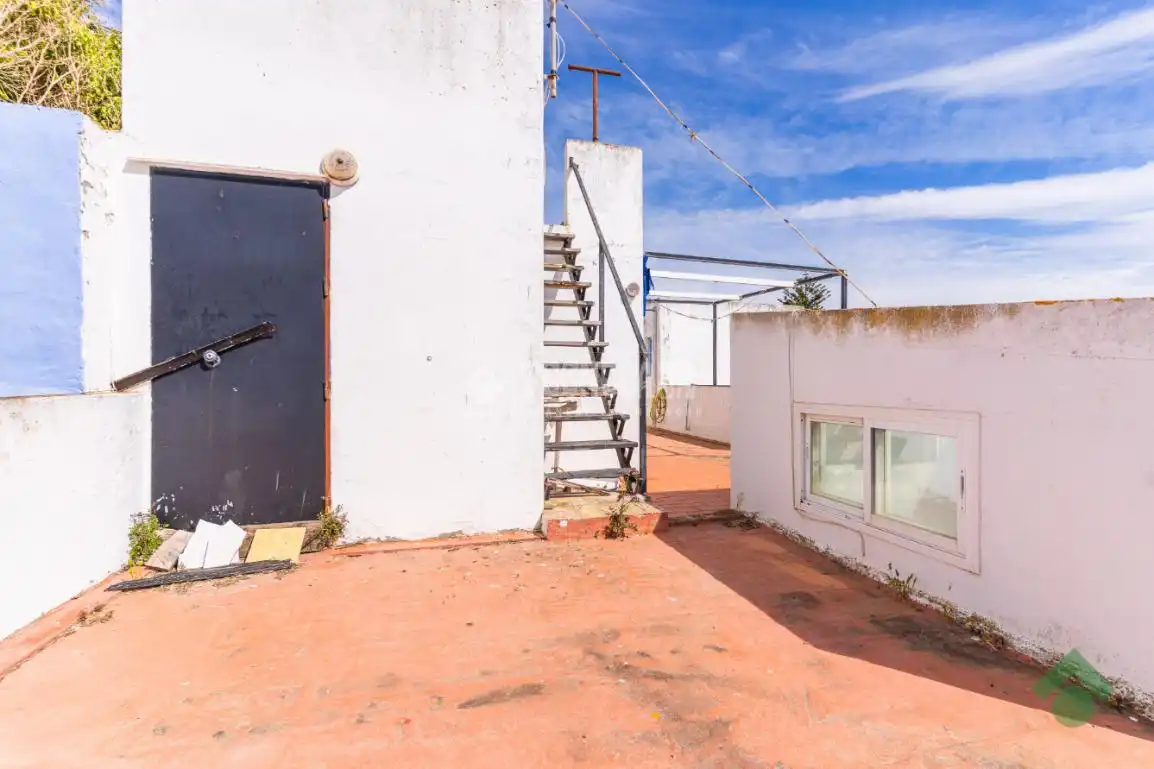 Vista exterior de Edificio en venta en Conil de la Frontera