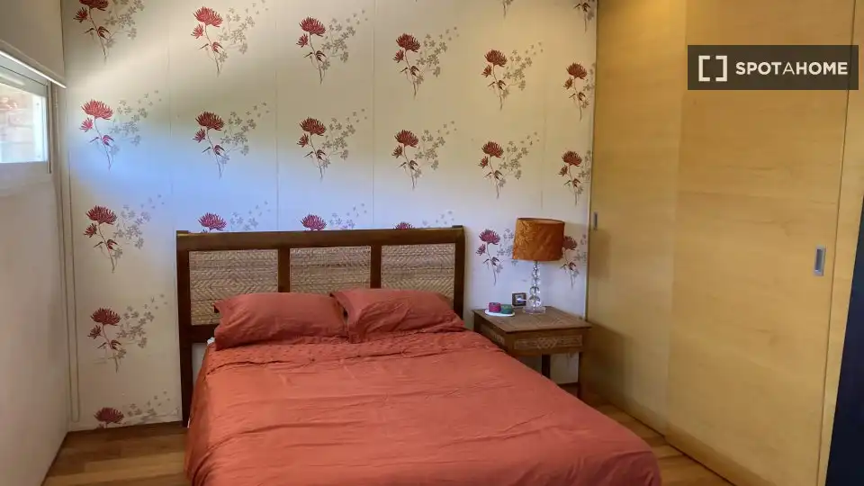 Bedroom of Flat for rent in Sevilla  with Air Conditioner, Heating and Furnished