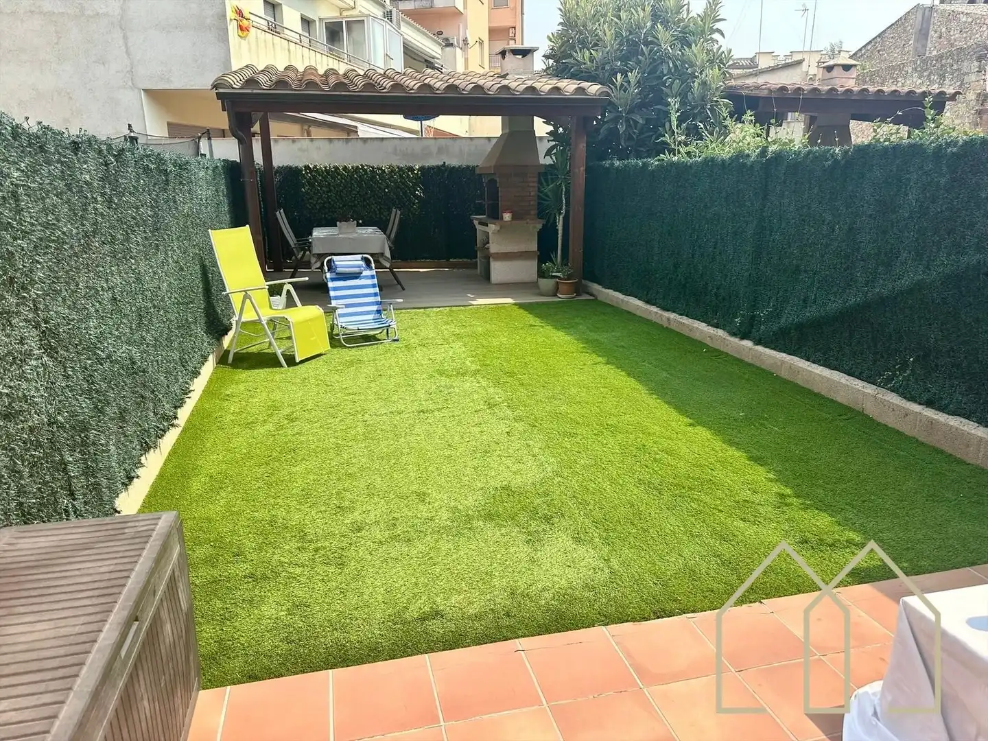 Garten von Einfamilien-Reihenhaus zum Verkauf in Caldes de Malavella mit Klimaanlage, Heizung und Privatgarten
