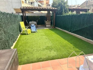 Casa a schiera con giardino in vendita a Nou