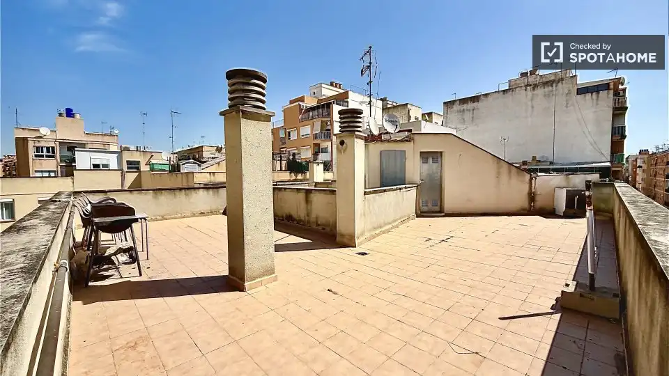 Terrassa de Pis per a compartir en Llevant