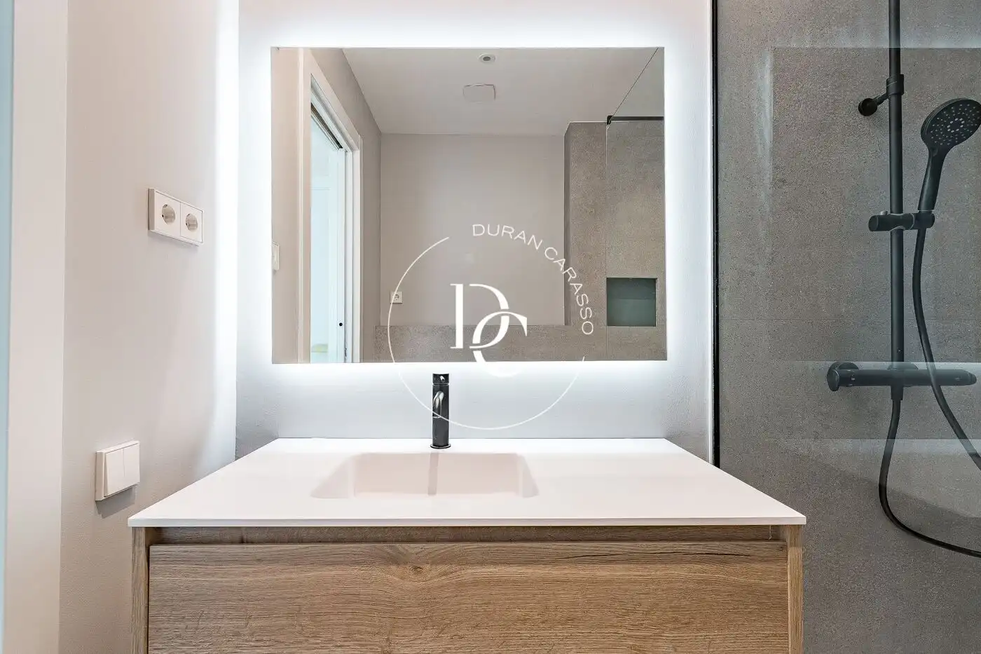 Bathroom of Houses for sale in Sitges  with Air Conditioner, Private garden and Terrace