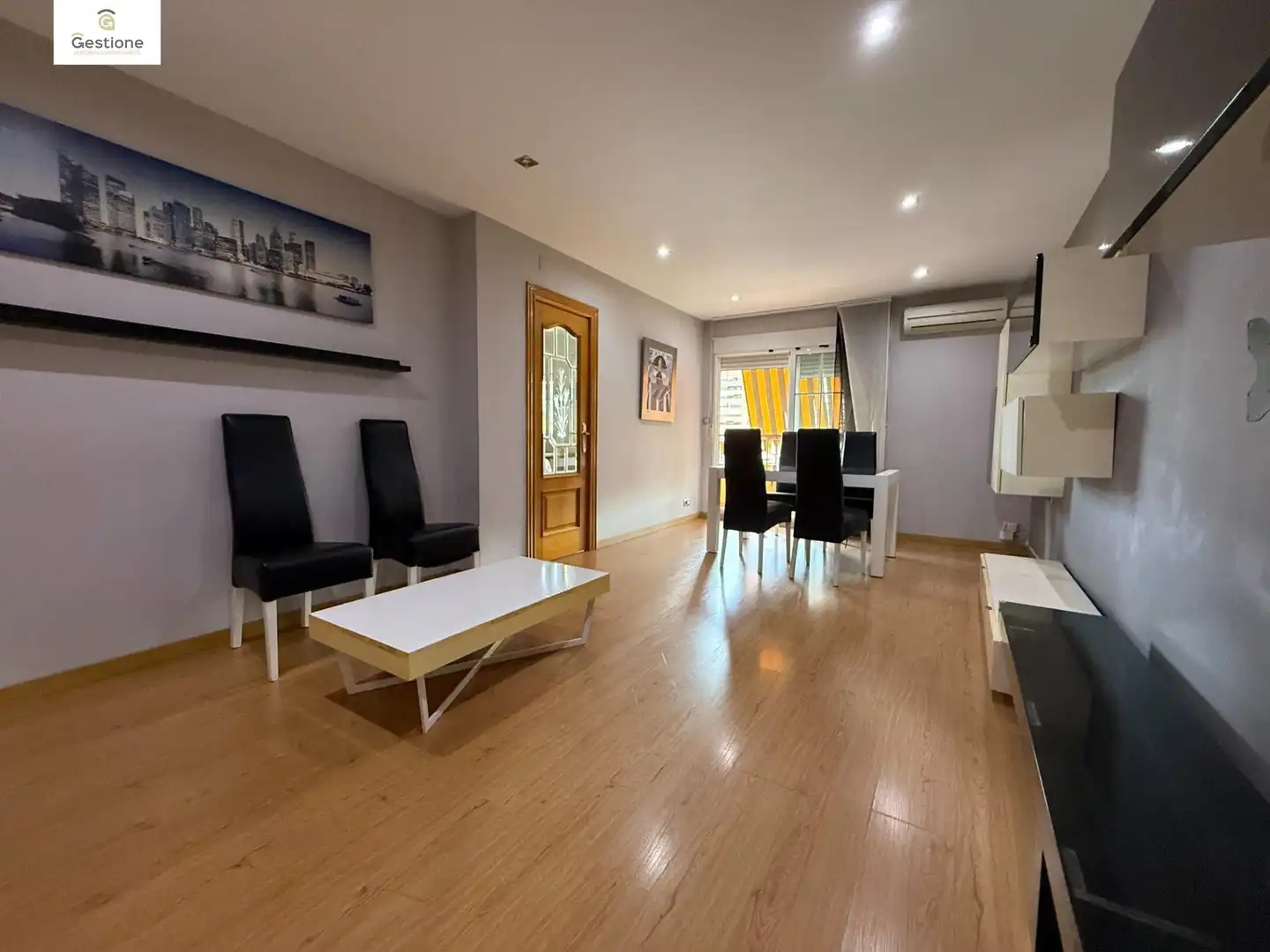 Piso en venta en Calle POETA MAS I ROS, 53, Cortes - Huertas