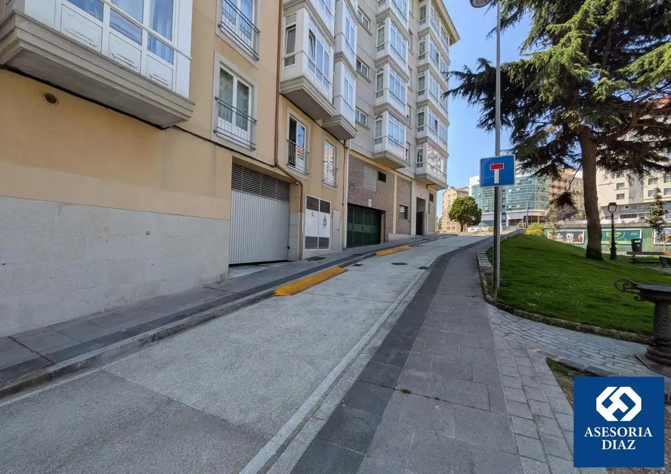 Parkplatz von Garage zur Miete in A Coruña Capital 