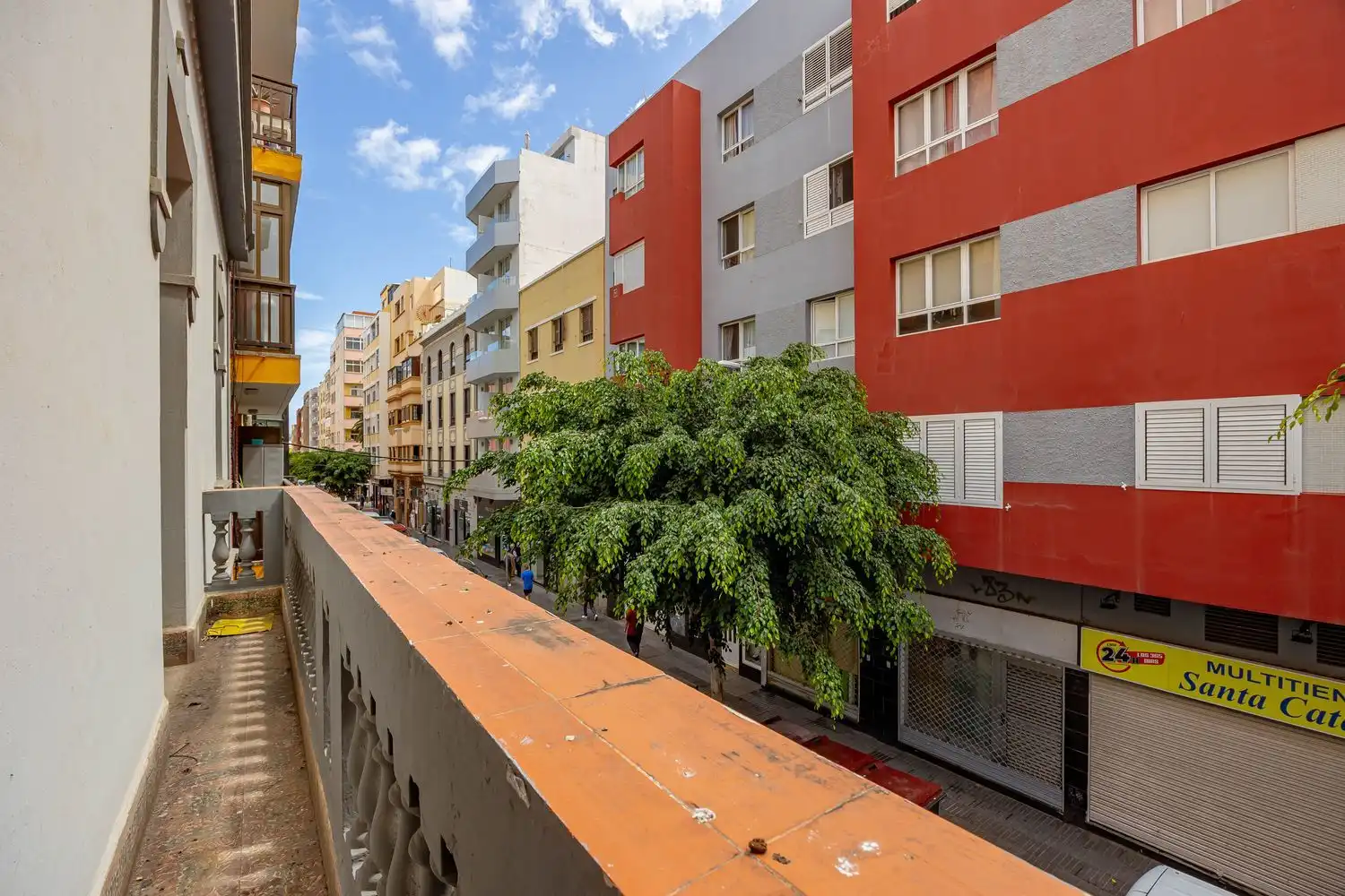 Vista exterior de Piso en venta en Las Palmas de Gran Canaria con Balcón
