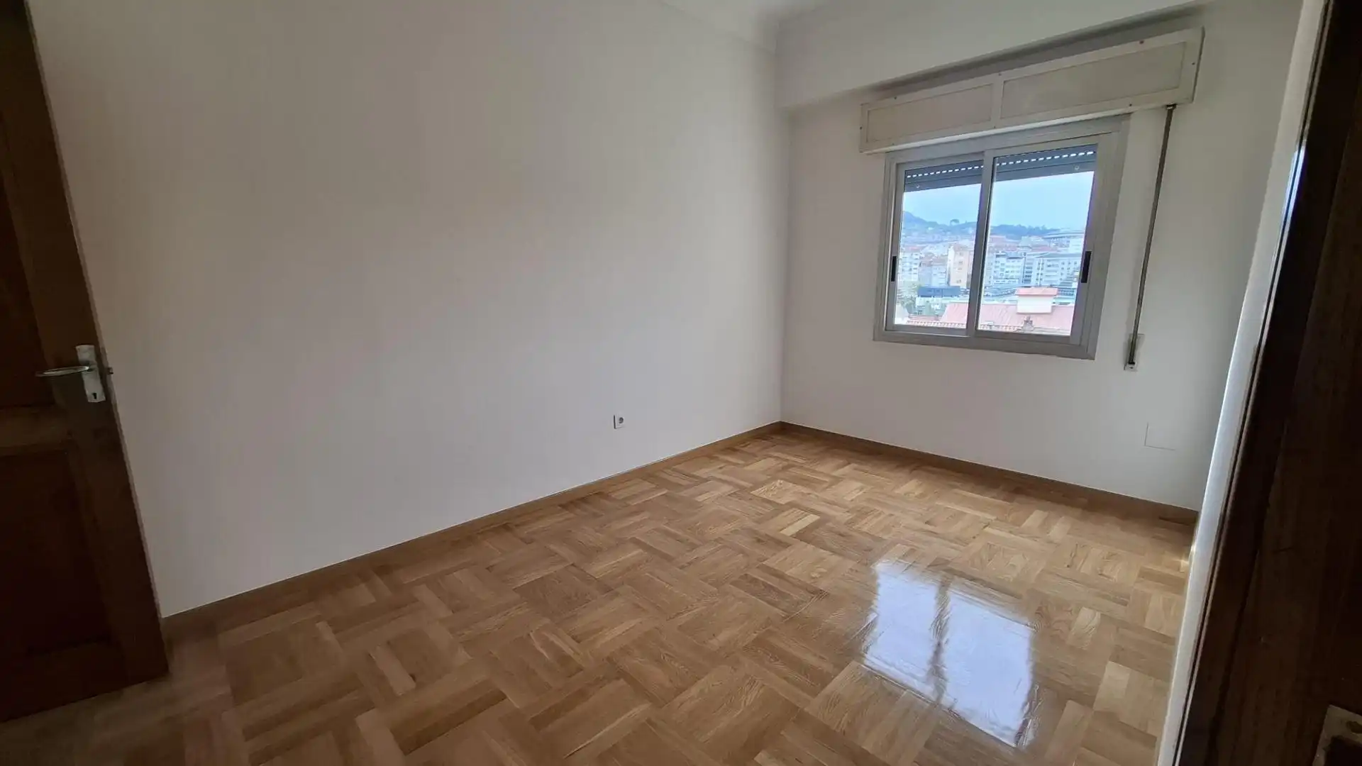 Bedroom of Flat for sale in Ourense Capital   with Parquet flooring, Storage room and Balcony