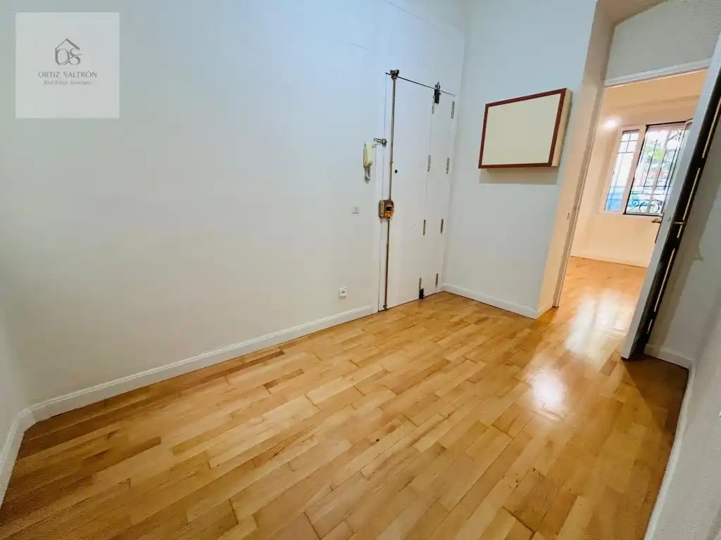 Piso en venta en Madrid con Terraza
