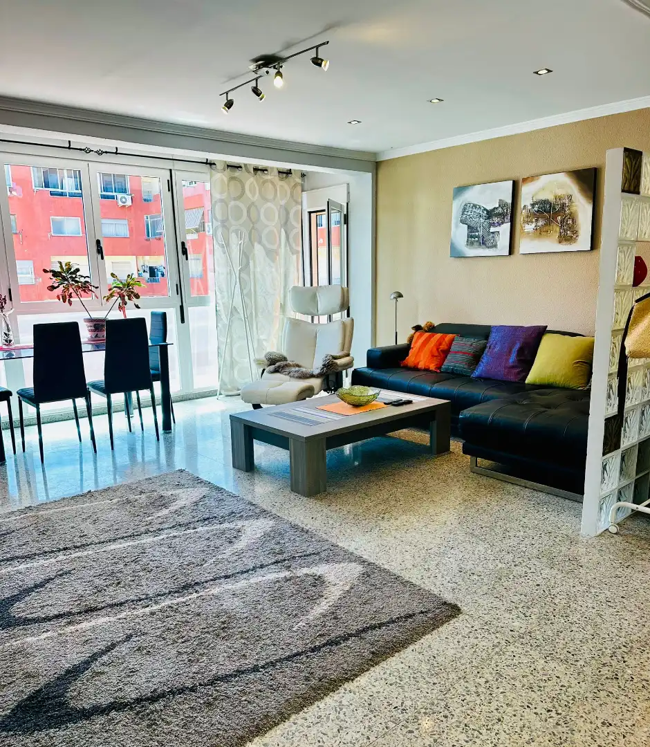 Flat with terrace for sale in Carrer de Godofred Ros
