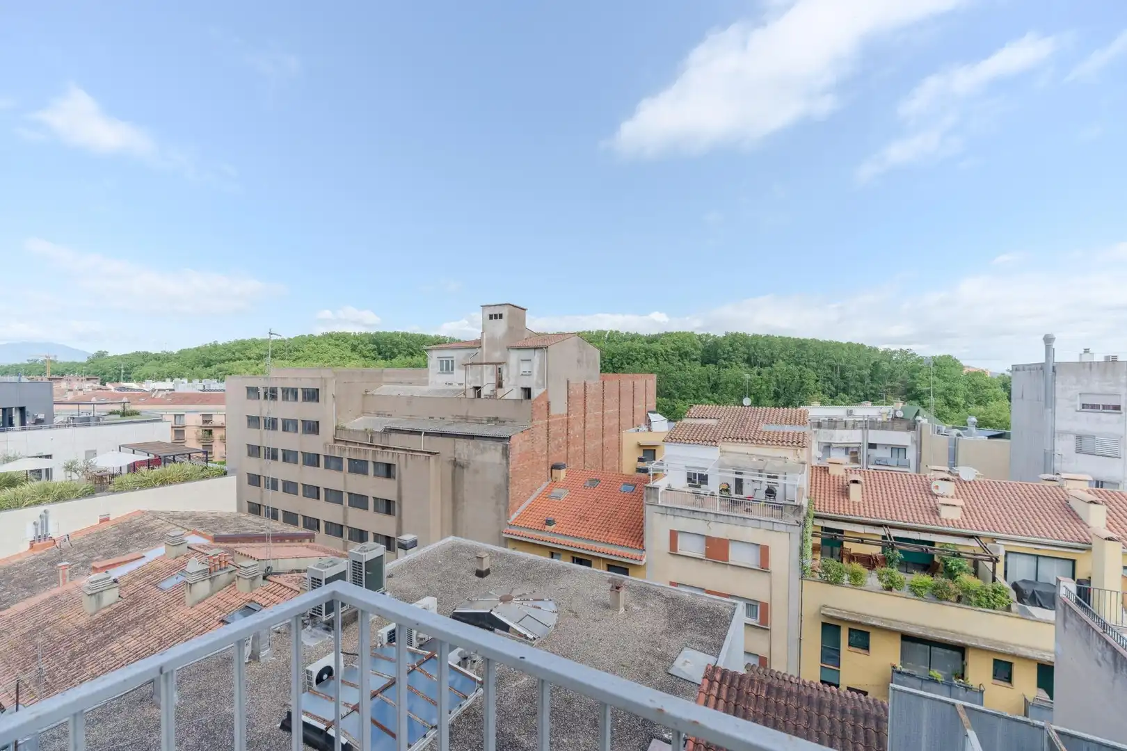 Terrassa de Apartament de lloguer en Girona amb Calefacció, Parquet i Terrassa