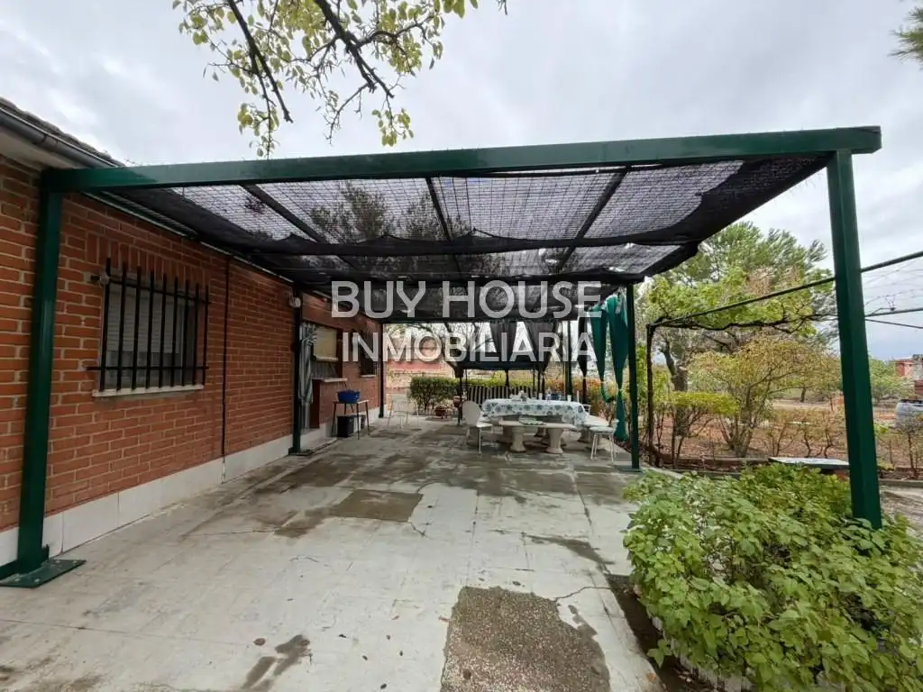 Terrassa de Casa o xalet en venda en Yeles, Toledo