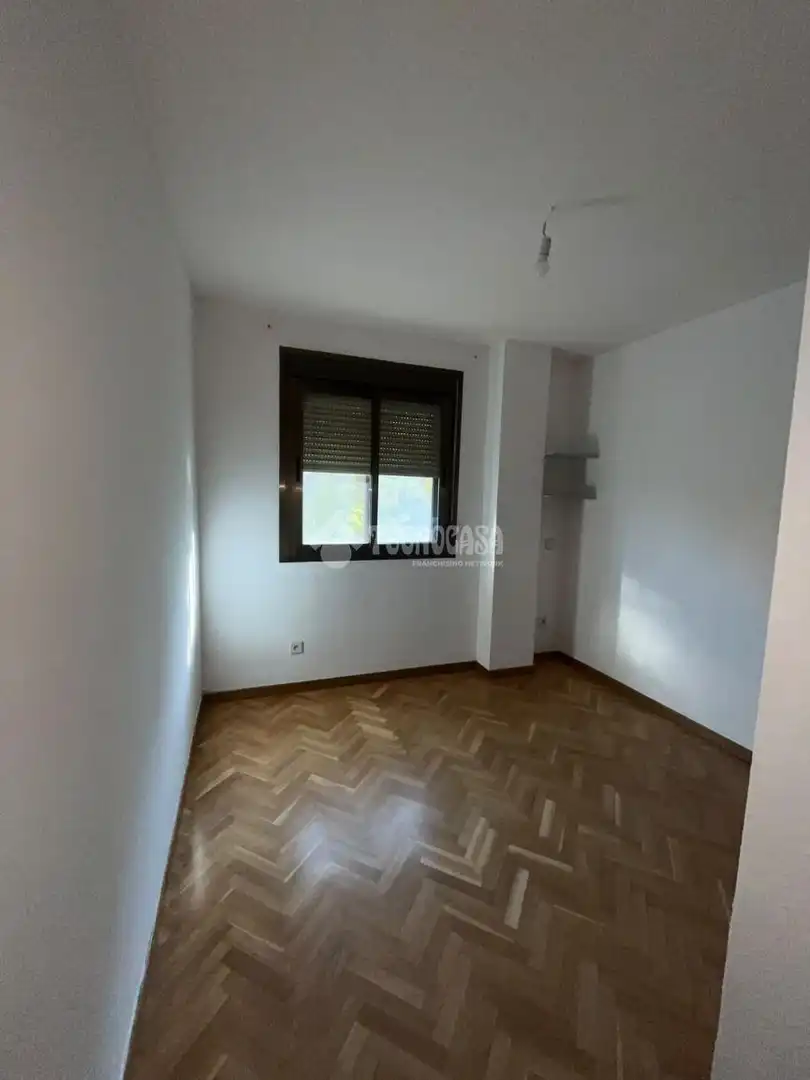 Bedroom of Flat for rent in Villaverde