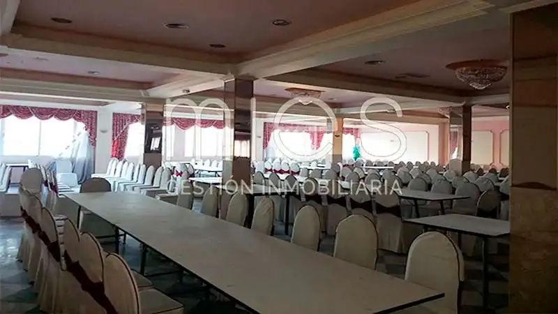 Edificio en venta en Benetússer