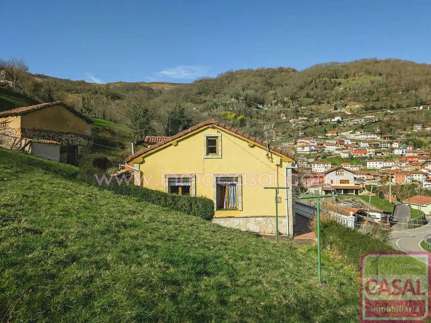 Vista exterior de Casa o chalet en venta en Aller con Calefacción, Terraza y Trastero