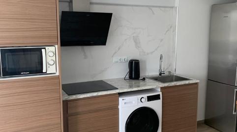 Foto 5 de Piso de alquiler en Playa Poniente, Alicante