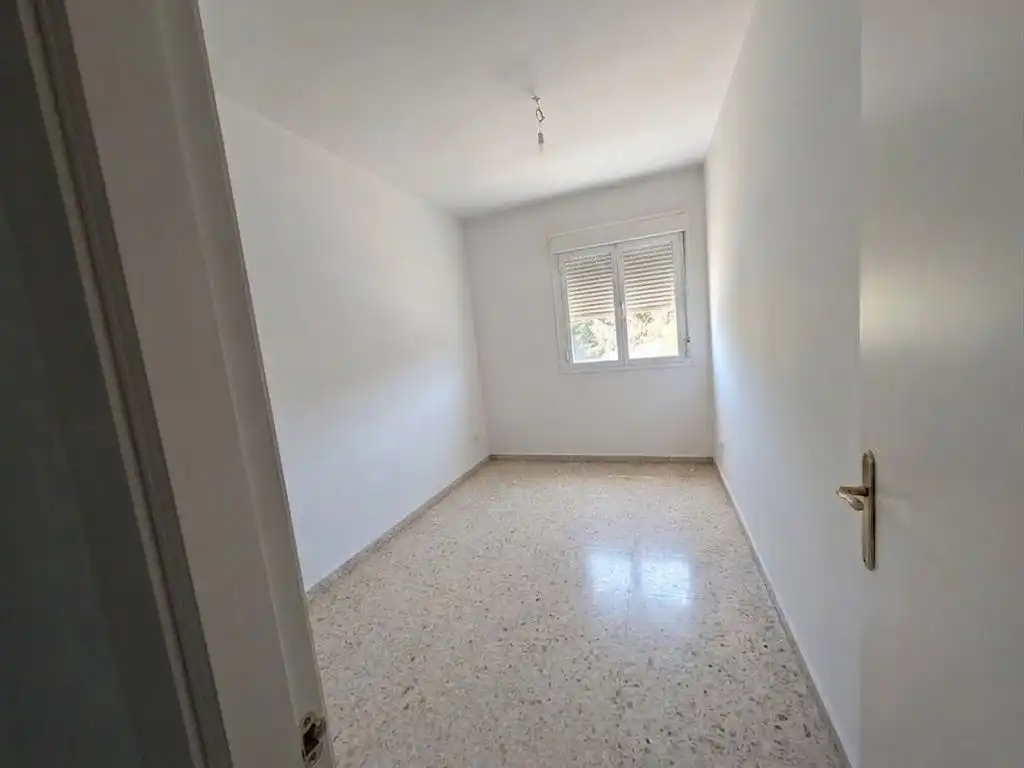 Habitación de Piso en venta en Sevilla con Aire acondicionado, Amueblado y Balcón