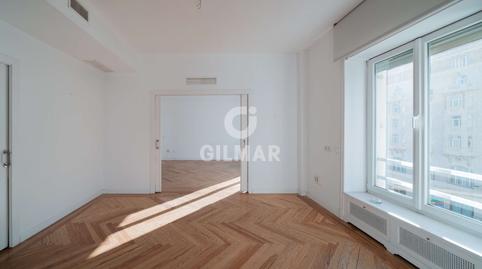 Foto 2 de Pis en venda a Cortes - Huertas,  Madrid Capital