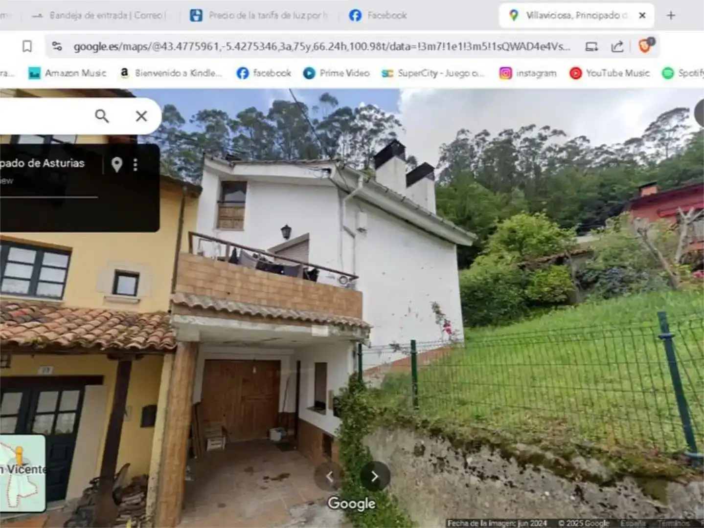 Vista exterior de Casa adosada en venda en Villaviciosa amb Balcó