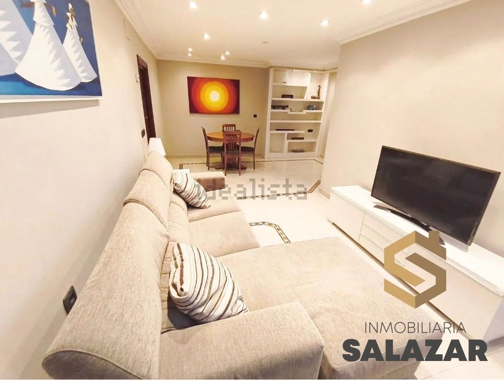 Living room of Flat to rent in Bilbao   with Heating