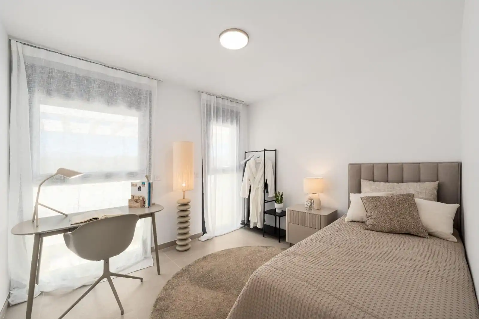Dormitori de Apartament en venda en Mijas amb Jardí privat, Terrassa i Traster