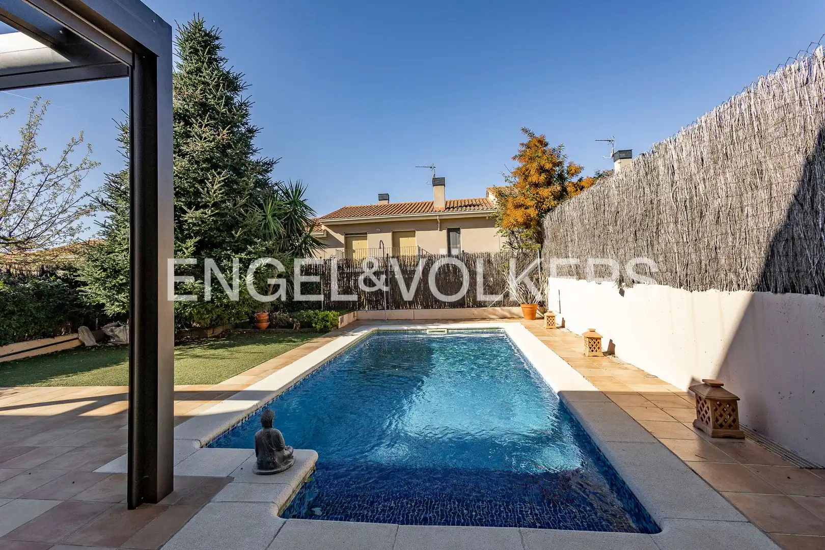 Piscina de Casa o chalet de alquiler en Collbató con Aire acondicionado, Calefacción y Jardín privado