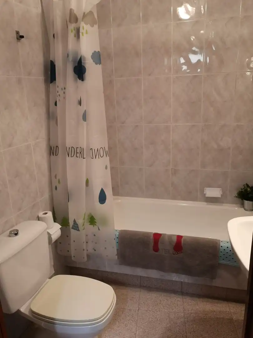 Bany de Dúplex en venda en Llerena amb Moblat, Forn i Rentadora