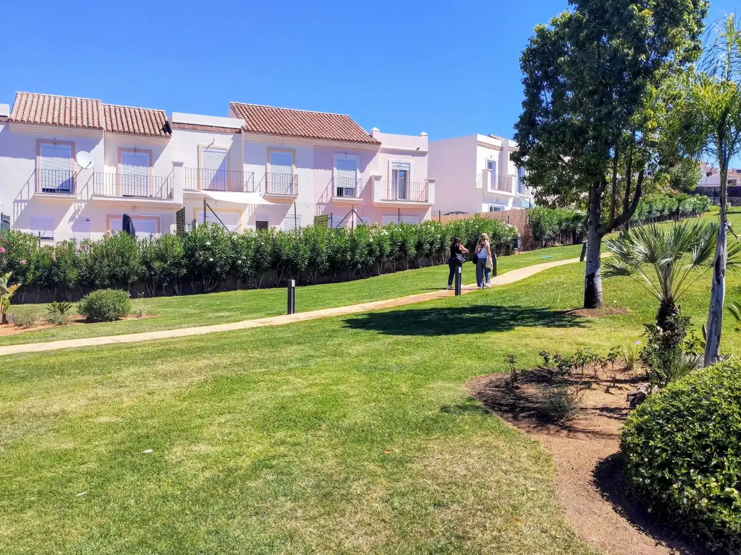 Vista exterior de Casa o chalet en venta en Ayamonte con Aire acondicionado, Terraza y Piscina
